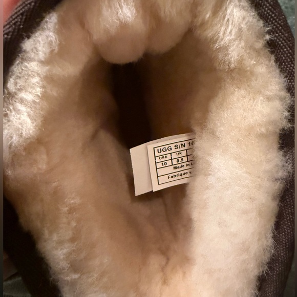 New without tags size 10 brown leather Ugg brownstone - Picture 10 of 10